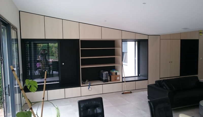 Agencement intérieur sur mesure haut de gamme pour particuliers et professionnels à Lyon