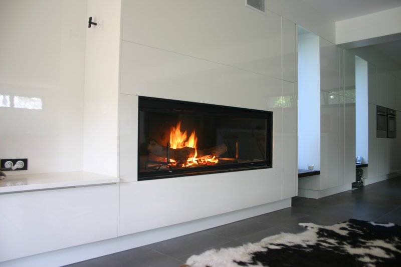 cheminée avec foyer panoramique