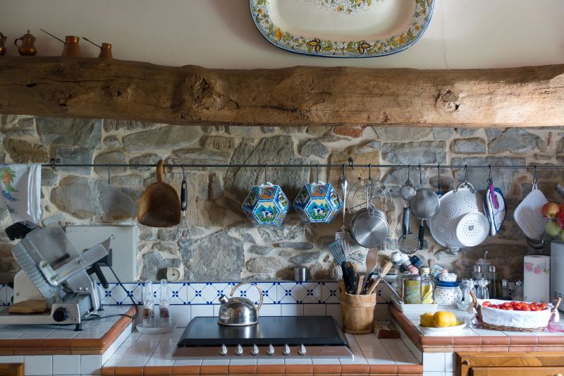 Maçon pour rénovation  à Aubagne  RENOVATION MLS